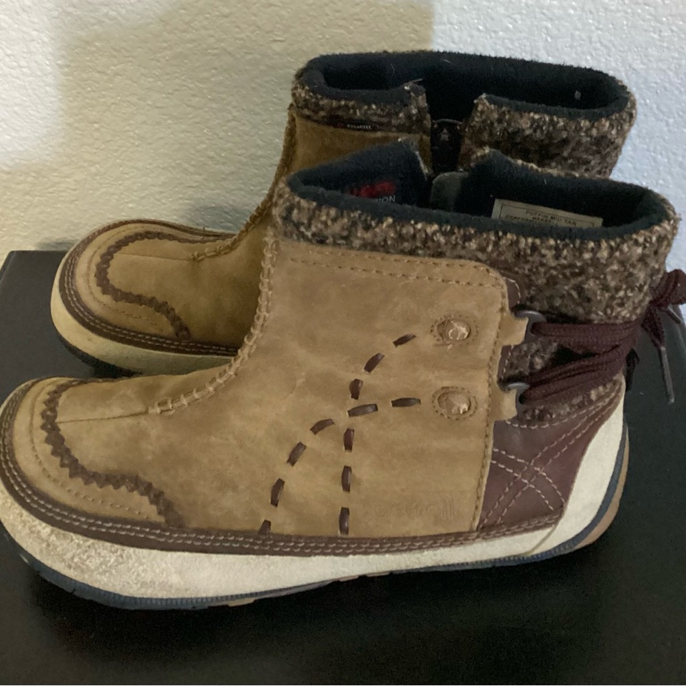 Merrell Puffin Mid  Boots